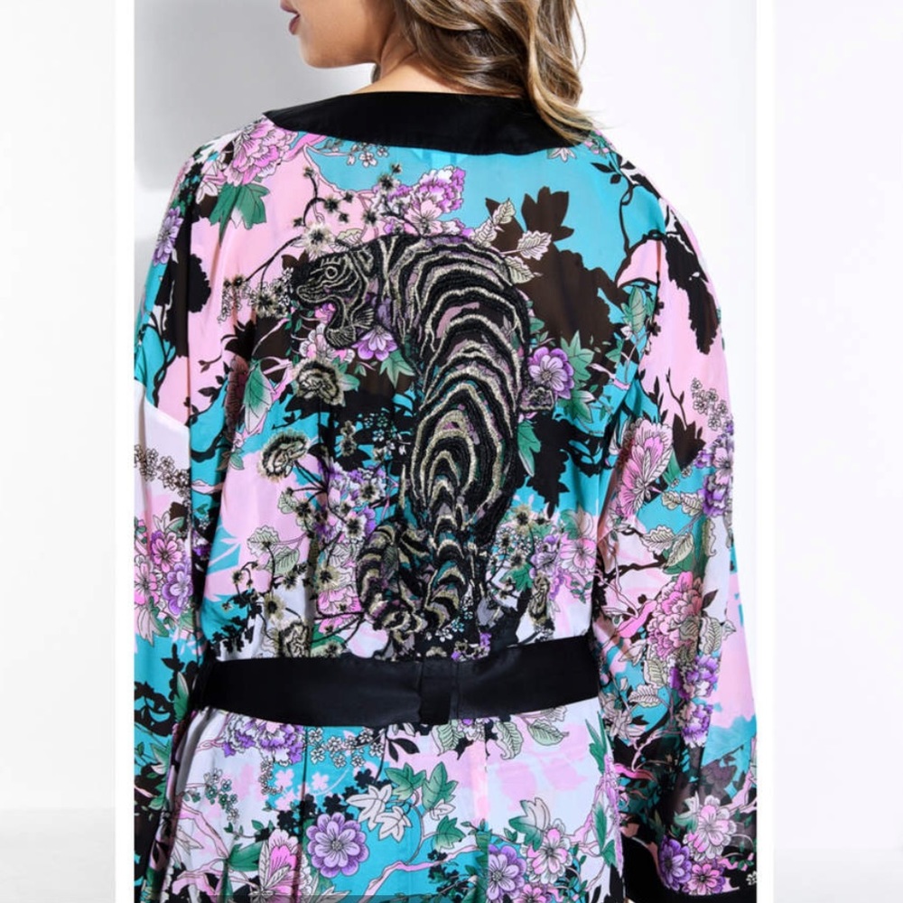 GUESS Maribel Floral Kimono